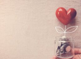 Facing a cancer diagnosis with the help of community generosity